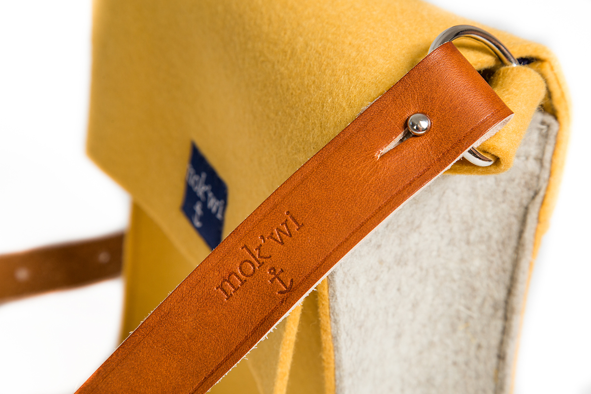 Damen-Umhängetasche LINE aus Wollfilz