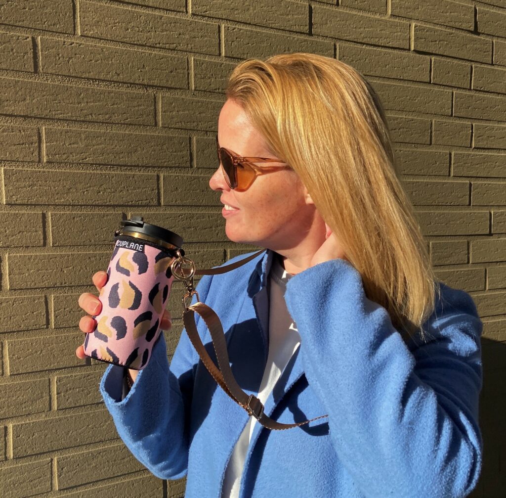 PINK LEO Set - Becher zum Umhängen - CUPLANE PINK LEO Set - Becher zum Umhängen - CUPLANE