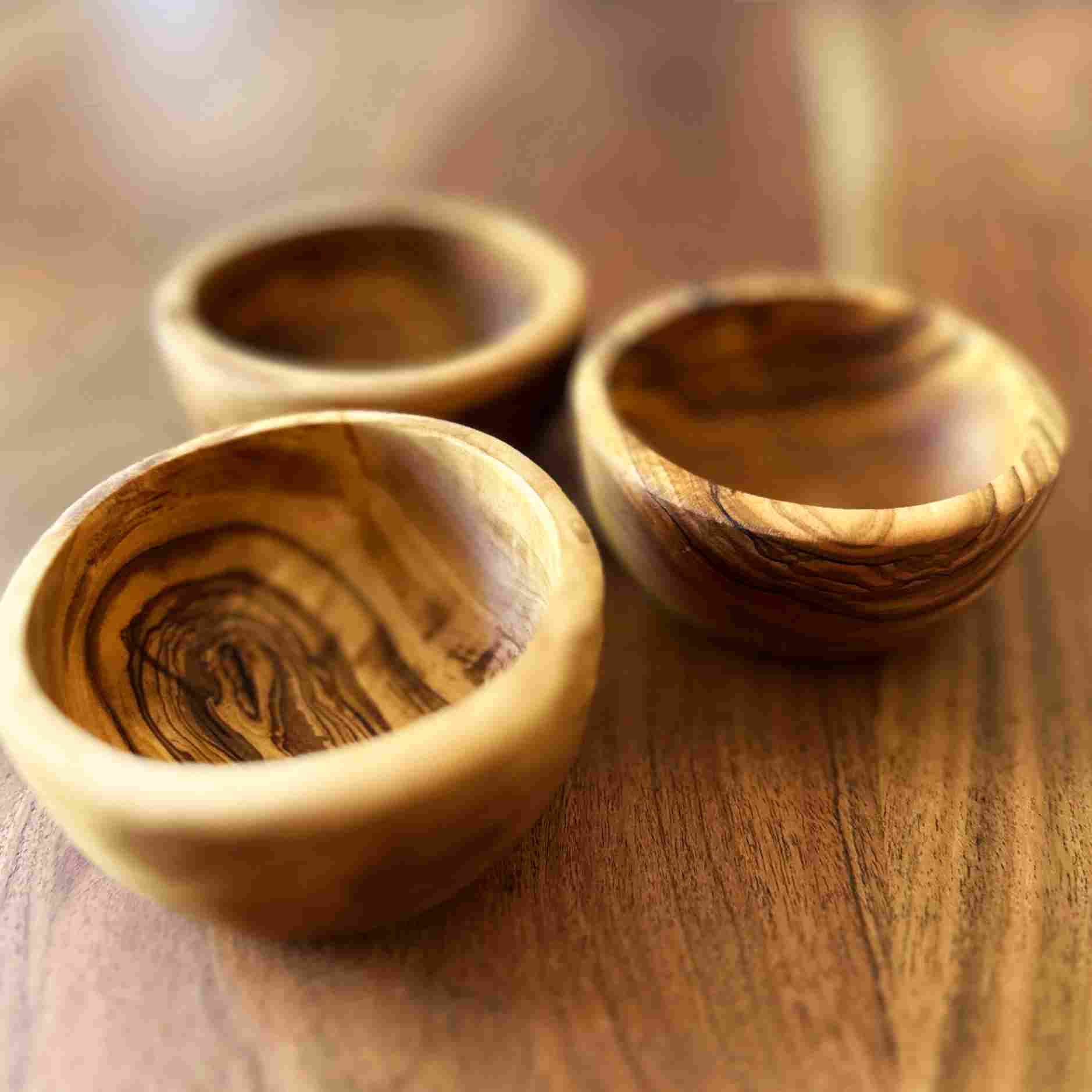 Tapas Schale aus Olivenholz 10 cm mit Naturmaserung