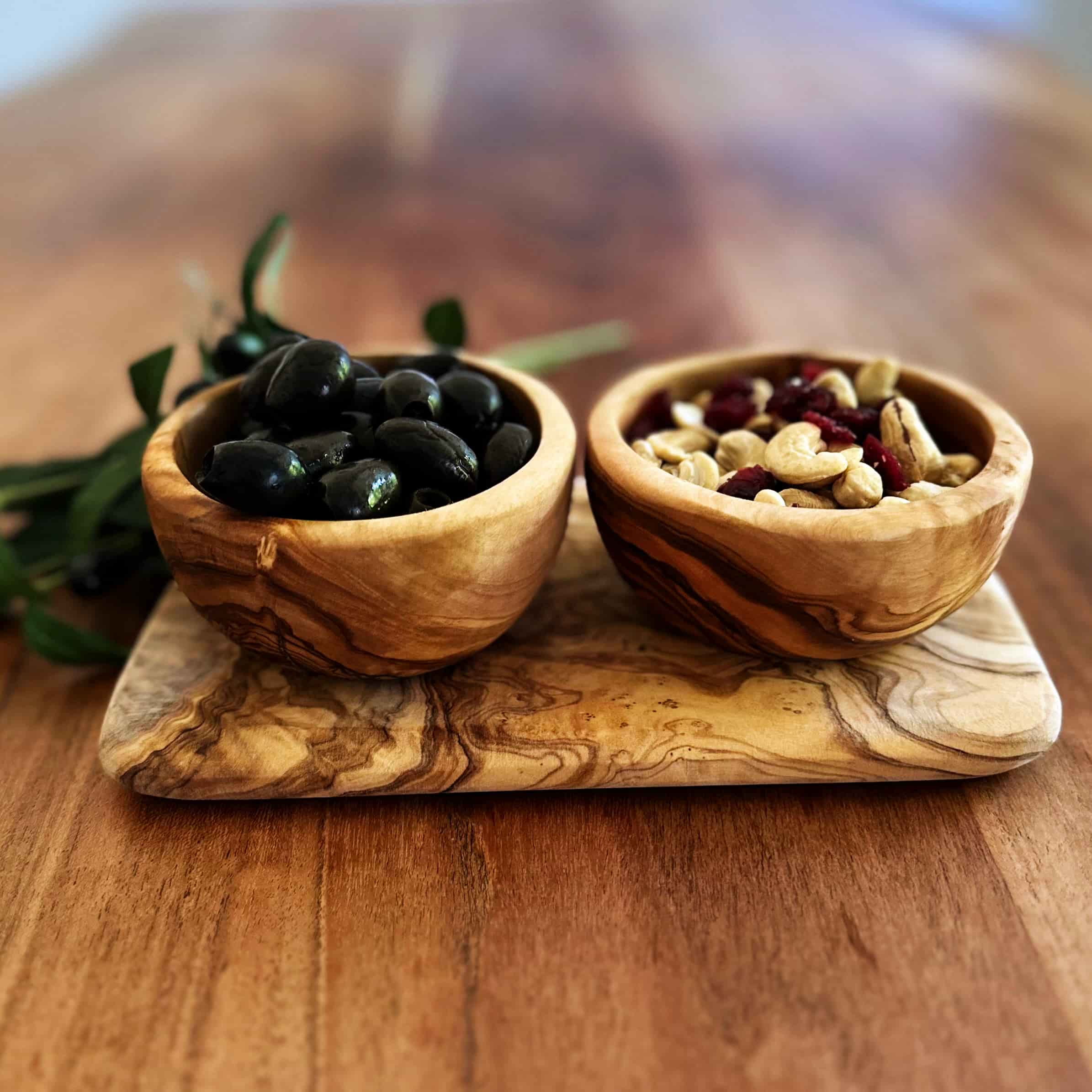 Tapas Schale aus Olivenholz 10 cm mit Naturmaserung