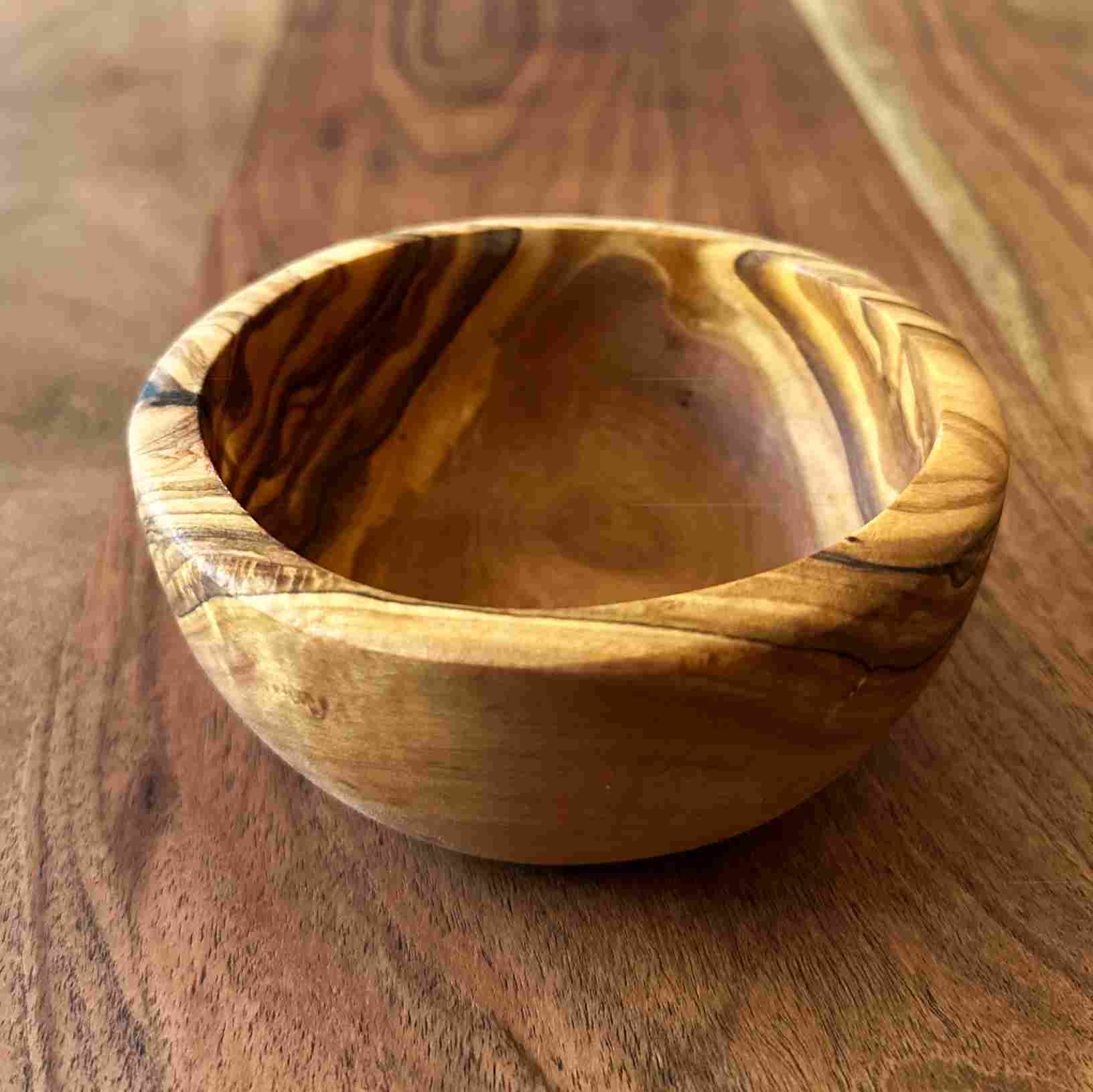 Tapas Schale aus Olivenholz 10 cm mit Naturmaserung