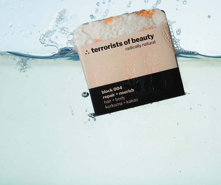 block 004 ∴ repair + nourish - Naturseife mit Kurkuma und Kakao