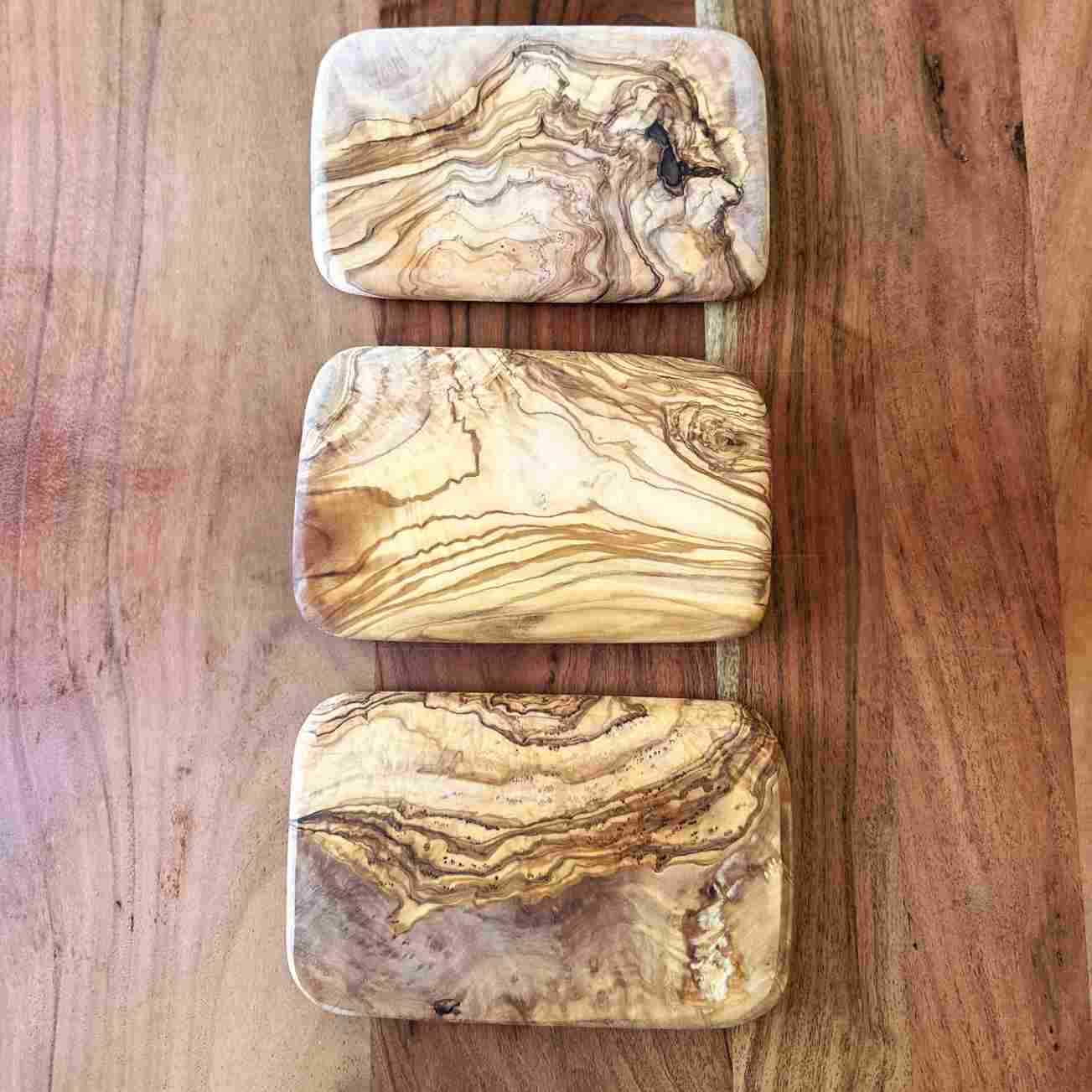 Olivenholz Frühstücksbrett 22x14 cm mit runden Ecken - Natürlich & langlebig